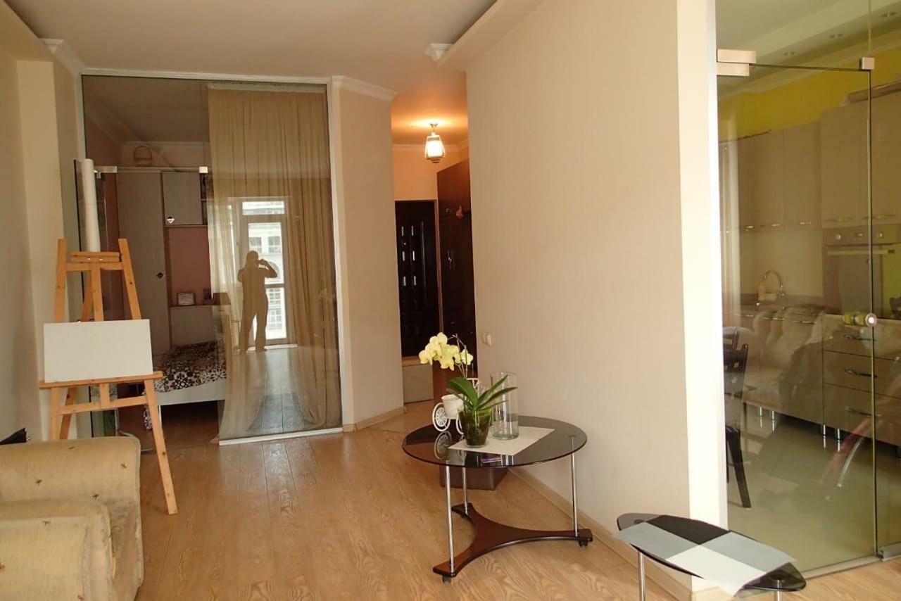 Cocorina Apartment Μπατούμι Εξωτερικό φωτογραφία